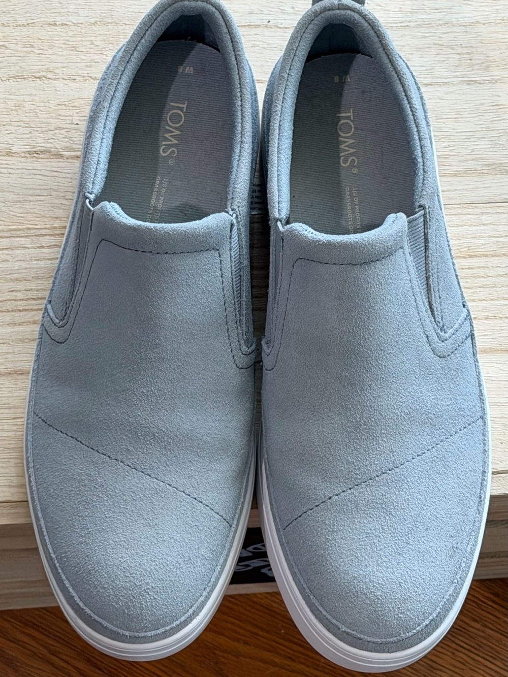 Toms Tristan Stone Grey Suede Platform Slip-On Sneakers Sz 8 Beautiful Condition